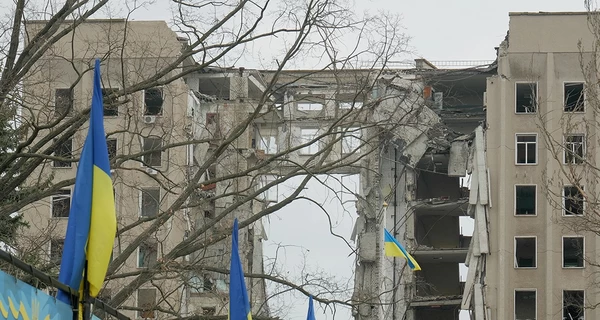 У Миколаєві чоловік стрибнув із даху зруйнованої ОВА - поліція з’ясовує обставини  