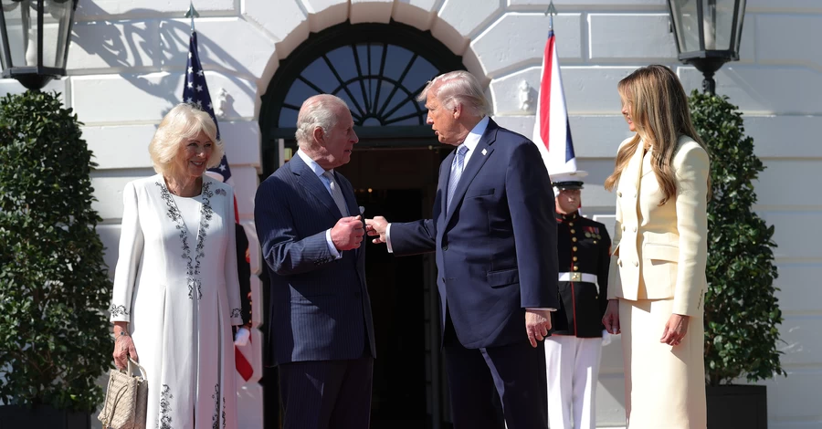 «Битва рукостискань»: Король Чарльз не дав Дональду Трампу домінувати під час зустрічі