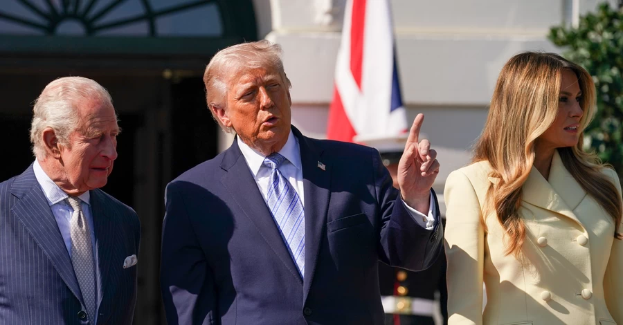 Короля Чарльза в Вашингтоне чуть не встретили с австралийскими флагами