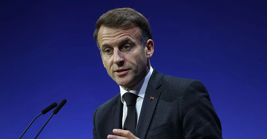 Макрон ответил на шутку Чарльзу III о французском языке в США: Это было бы шикарно!