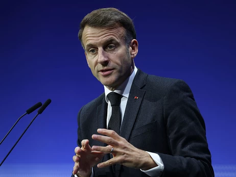 Макрон ответил на шутку Чарльзу III о французском языке в США: Это было бы шикарно!