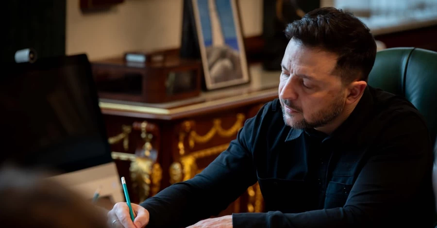 Зеленський готує кадрові зміни в МЗС та посольствах