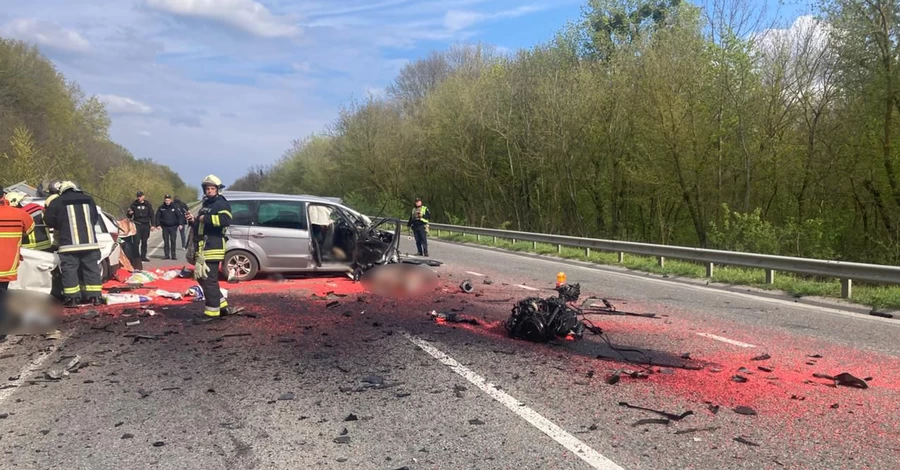 На Черкащині у ДТП загинули троє людей, серед  них - двоє працівників ТЦК