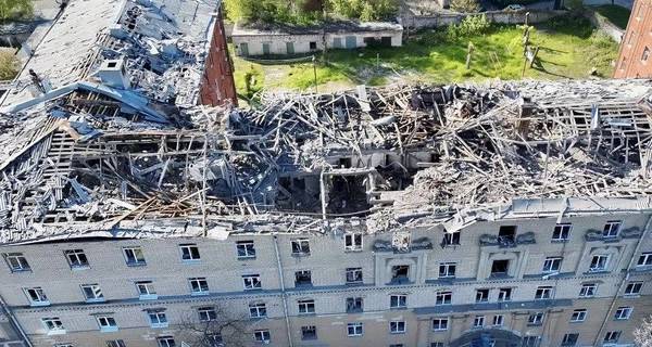 Ракетний удар по Дніпру: є жертви, постраждалі та пошкодження