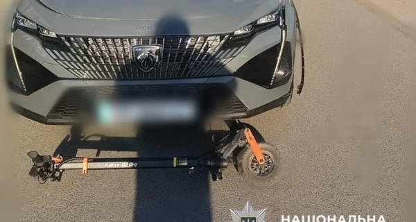 На Київщині авто збило двох дітей на електросамокаті, один хлопчик загинув