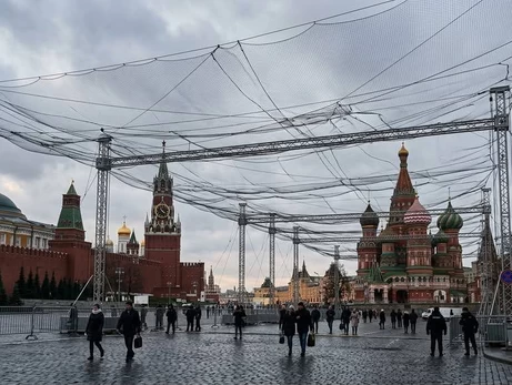 Журналісти пройшлися Червоною площею — антидронової сітки там немає