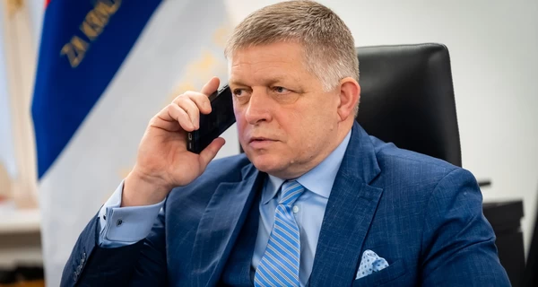 Фицо летит в Москву через четыре страны с посланием от Зеленского, — СМИ