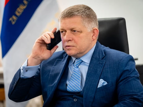 Фицо летит в Москву через четыре страны с посланием от Зеленского, — СМИ