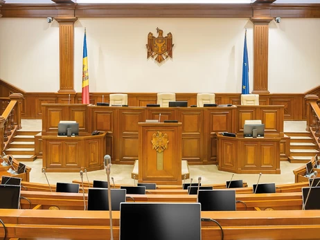 Депутатів молдовського парламенту зобов'яжуть говорити румунською замість російської 