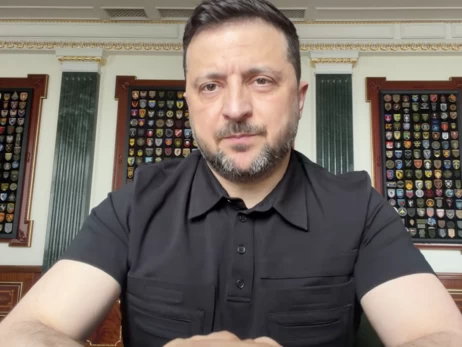Россия воздерживается от массированных атак, но на фронте тишины нет, — Зеленский о перемирии