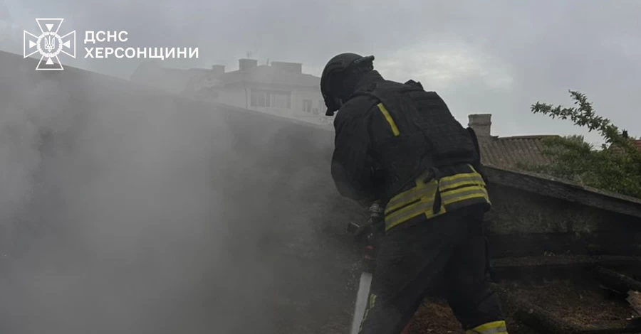 В Херсоне в результате российских обстрелов ранены пять человек, среди них подросток