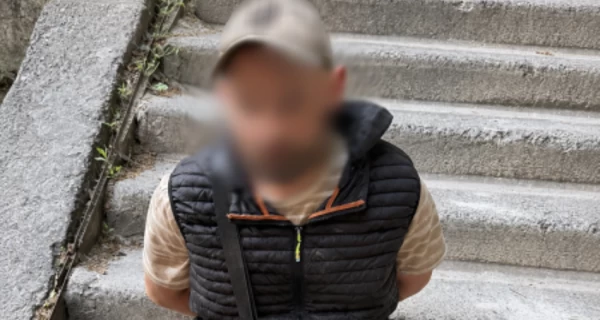 В спальном районе Львова мужчина стрелял из пневматики – по меньшей мере 10 выстрелов