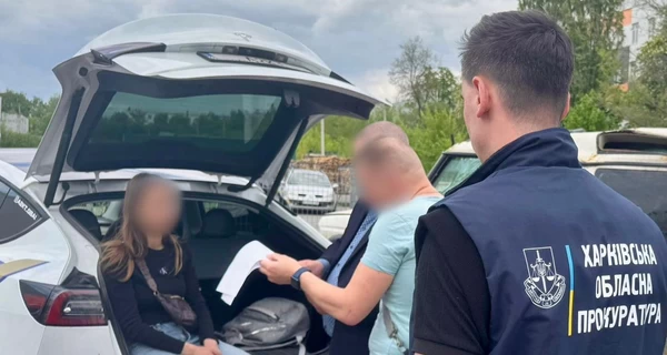 Автоблогерку з Харкова викрили у контрабанді та збуті авто, призначених для ЗСУ