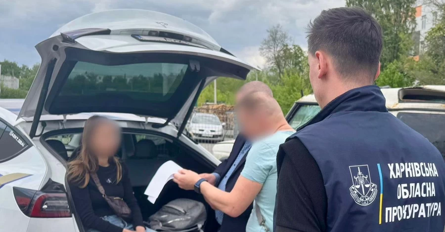 Автоблогершу из Харькова разоблачили на контрабанде и продаже авто, предназначенных для ВСУ