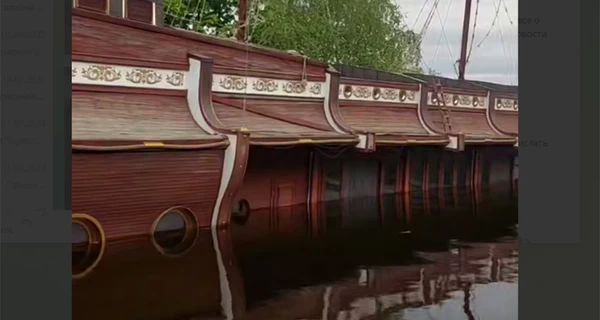 У Межигір'ї підтопило знаменитий «Галеон» Януковича
