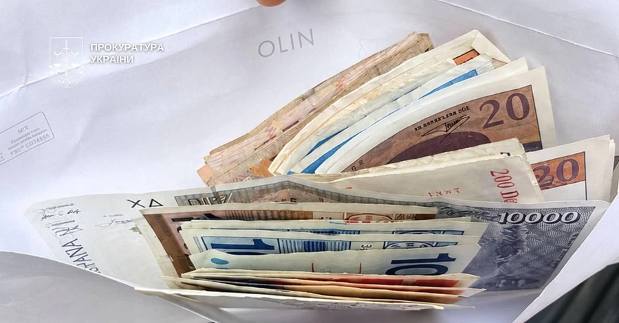 Шахраї виманили в експрем'єр-міністра України близько 7 мільйонів гривень