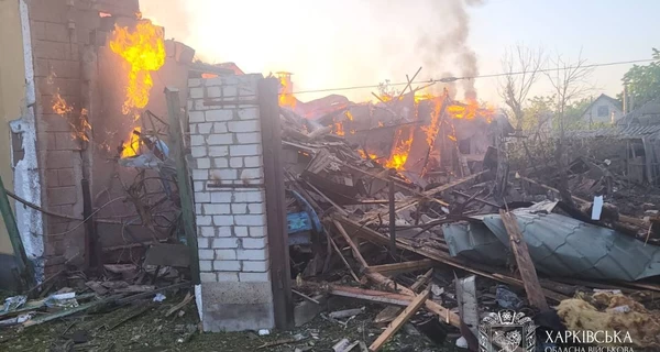 Росіяни кілька разів атакували Харків, під завалами будинку шукають людину