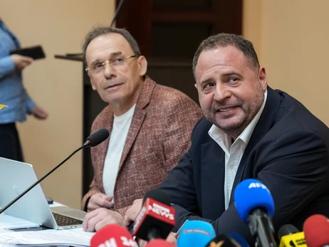 Не хайп: нардеп пояснила, навіщо у суді зачитали листування Єрмака з ворожкою