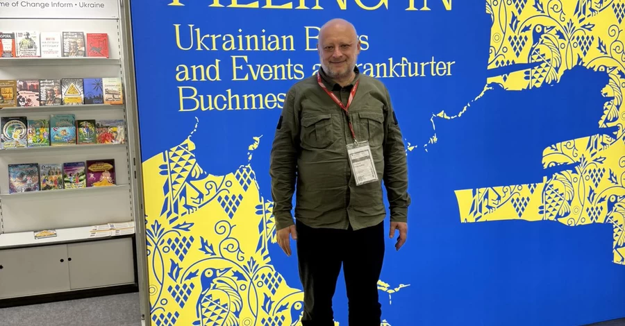 Основатель «Фолио» Александр Красовицкий - о новом книжном магазине, кризисе рынка и почему книги будут дорожать