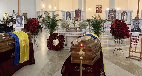 В Киев привезли прах лидера ОУН Андрея Мельника и его супруги