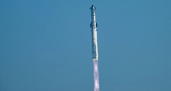 SpaceX испытала самую большую и мощную в мире ракету Starship