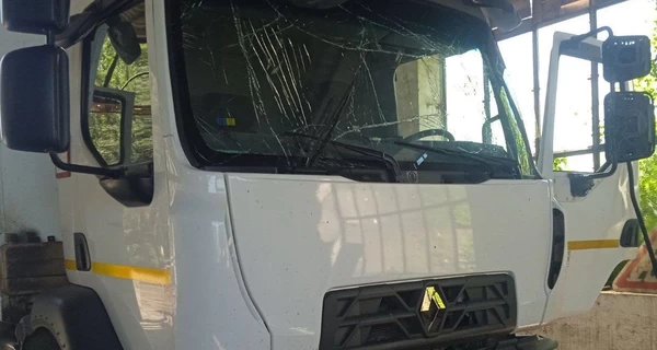 Війська РФ завдали удару дроном по автомобілю в Марганці - 13 людей поранено