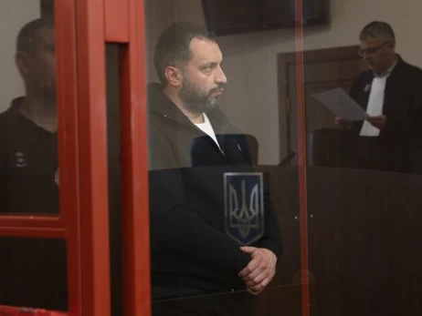 Четверо поліцейських-фігурантів справи про заступництво порноофісів вийшли із СІЗО