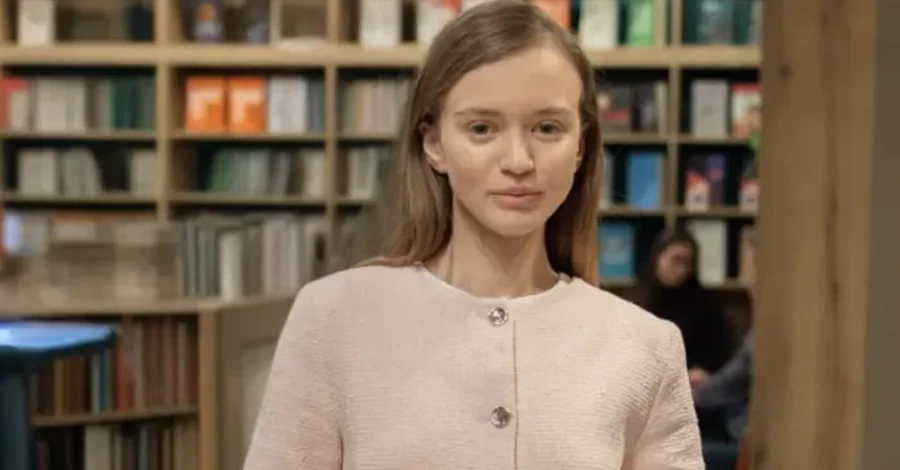 20-летняя Анна Дорош, дочь одиозного экс-советника главы Черновицкой ОВА, возглавила протокол министра Ляшко