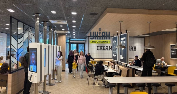 McDonald's на Лукьяновке открылся на четвертый день после обстрела