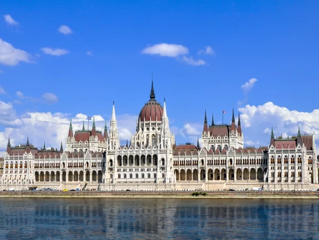 Парламент Венгрии отменил решение Орбана о выходе из Международного уголовного суда