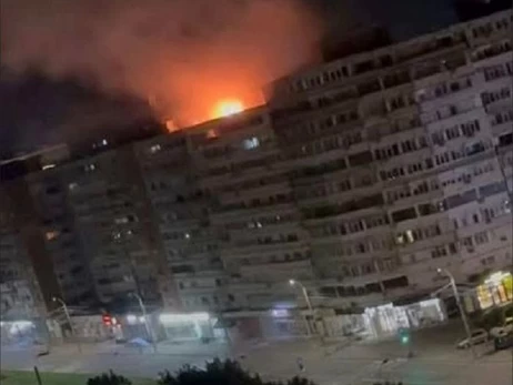 Російський дрон врізався у багатоповерхівку в Румунії, є поранені