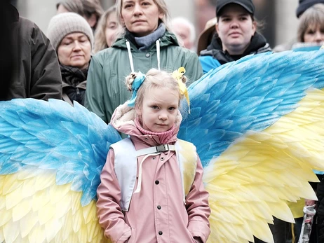 За кордоном - 8 мільйонів українців, не всі країни хочуть їхнього повернення додому, - Сибіга