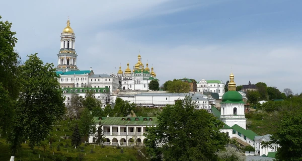 Киевляне отмечают День города - украинской столице сегодня исполняется 1544 года