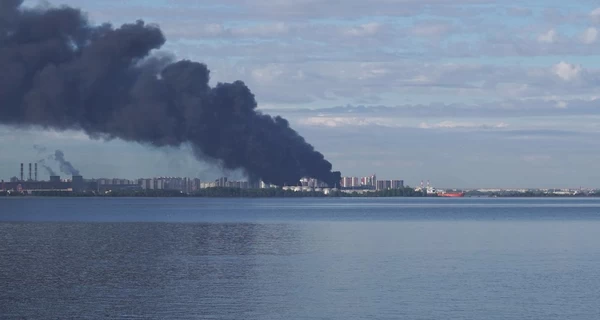 Дроны атаковали нефтяной терминал в Петербурге в день открытия экономического форума 