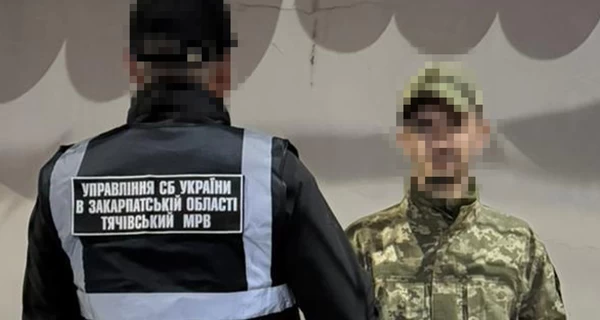 В Закарпатье мужчина продавал боевые гранаты в банках с повидлом - его задержали