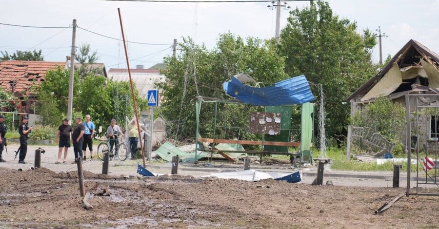 Під Запоріжжям РФ атакувала зупинку громадського транспорту, загинули троє людей