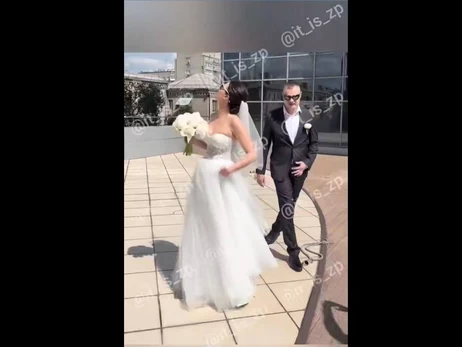 В Запорожье сбитие дрона попало на свадебное видео