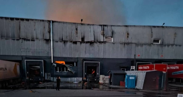 В Харькове российский дрон попал в депо «Новой почты», ущерб оценивается в миллион гривен