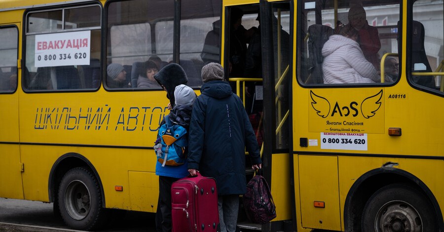 На Донеччині оголосили примусову евакуацію дітей з частини Слов’янська, Краматорська і Біленького та ще з двох сіл