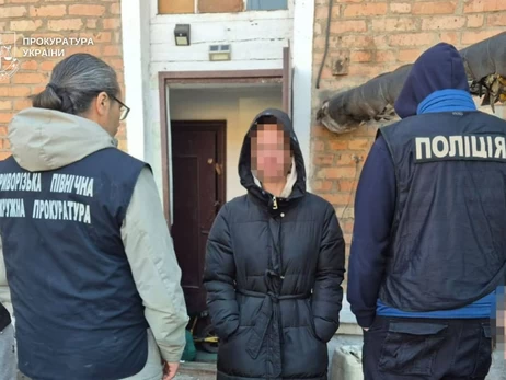 В Кривом Роге женщина организовала схему торговли людьми, среди пострадавших – несовершеннолетние девушки
