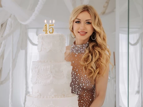 Наталья Валевская празднует день рождения: как выглядит 45-летняя артистка