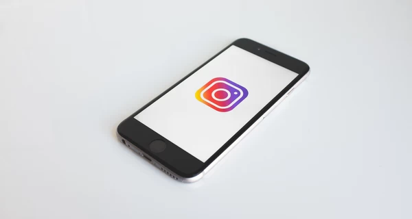 Украинцев предупреждают о новой мошеннической схеме в Instagram