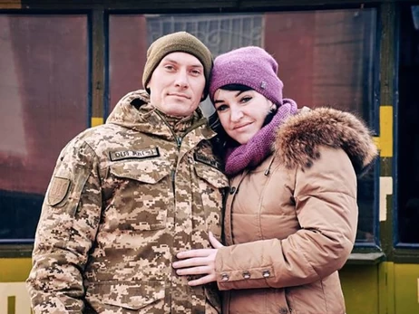 Стане батьком через три роки після загибелі: вдова воїна з Херсона чекає дитину