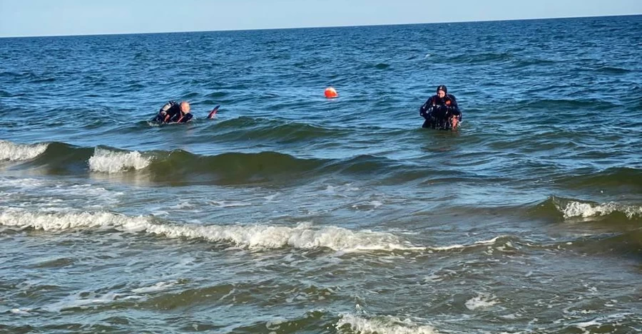 В Одесской области 10-летнюю девочку унесло в открытое море, ее ищут спасатели