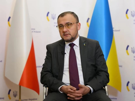 Посол України Боднар також повертає свій орден Польщі