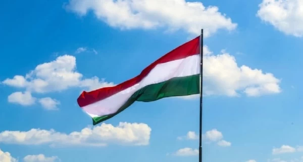  В Венгрии отменили запрет на украинские СМИ, введенный при Орбане 