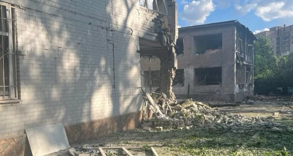 Россия ударила по Запорожью КАБами - 4 человека погибли, минимум 6 раненых