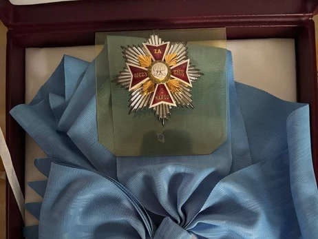 У Навроцкого объяснили, почему орден Белого орла забрали у Зеленского, но оставили Муссолини и Шредеру