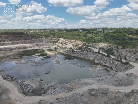 В Кировоградской области раскрыли схему незаконной добычи гранита на сумму более миллиарда гривен