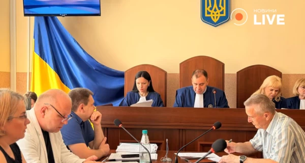 Во Львове возобновились заседания по делу об убийстве Парубия: в суд пришла семья политика
